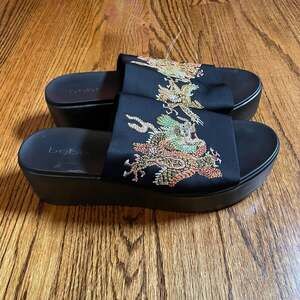 Bebe Y2K Dragon Embroidered Slide Platform Clogs Sandals Size 9